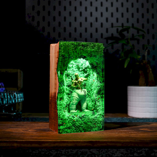 Self-Made Man Statue Night Light Ver 1
