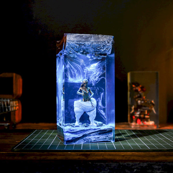 Self-Made Women Statue Night Light