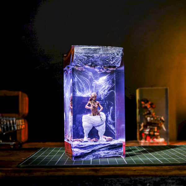Self-Made Women Statue Night Light