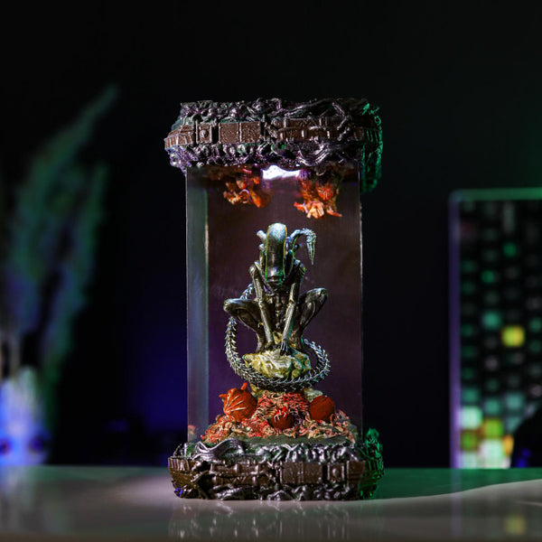 Alien Xenomorph Star Wars Lamp Ver 5