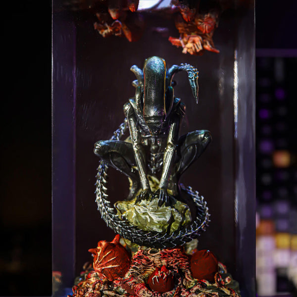 Alien Xenomorph Star Wars Lamp Ver 5