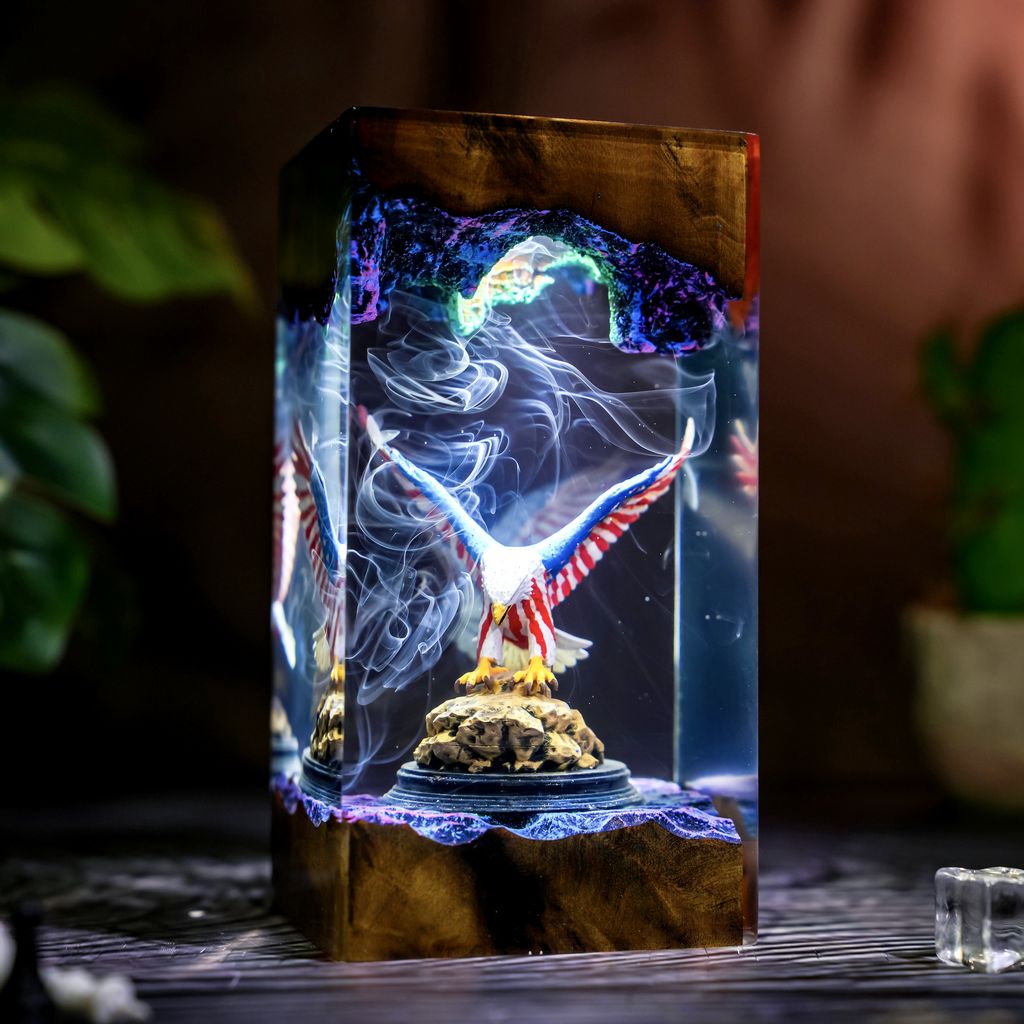 American Eagle Resin Lamp