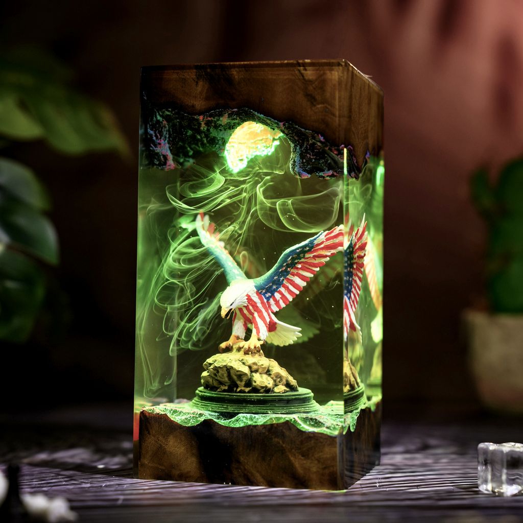 American Eagle Resin Lamp