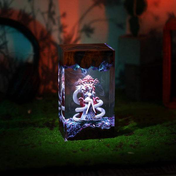Boa Hancock One Piece Lamp