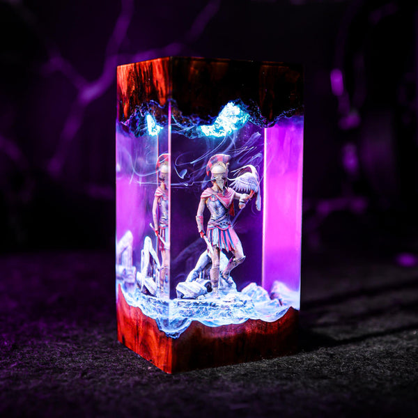 Kassandra Assassin's Creed and Eagle Lamp