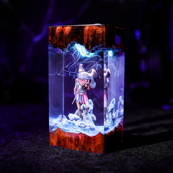 Kassandra Assassin's Creed and Eagle Lamp