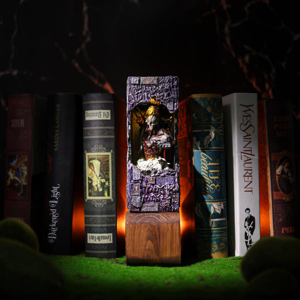 Predator Book Nook