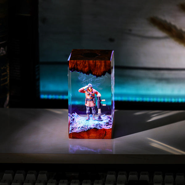 Red Soldier Team Fortress Lamp