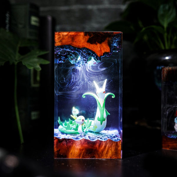 Snivy Servine Serperior Pokémon Resin Lamp