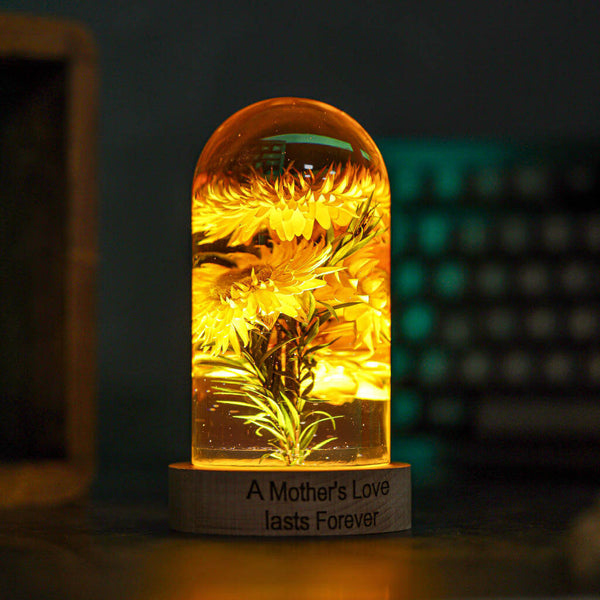 Strawflowers Epoxy Lamp