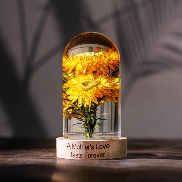 Strawflowers Epoxy Lamp
