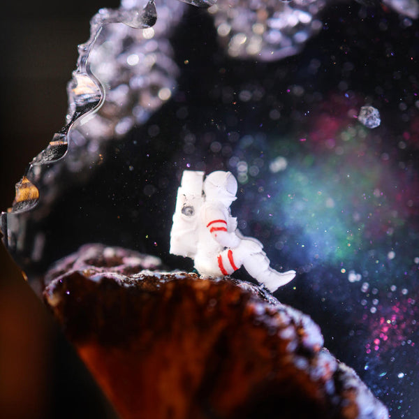 The Earth and Astronaut Epoxy Lamp Ver 2