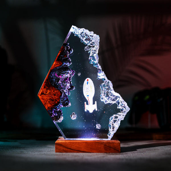 USS Voyager Star Trek Lamp