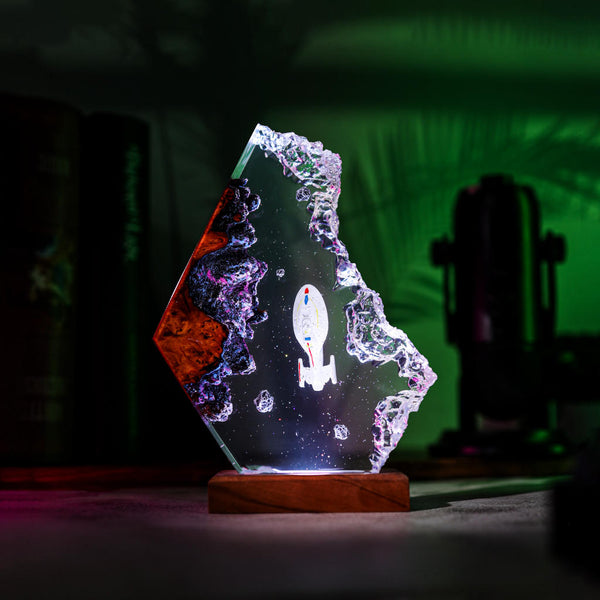 USS Voyager Star Trek Lamp