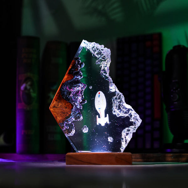 USS Voyager Star Trek Lamp