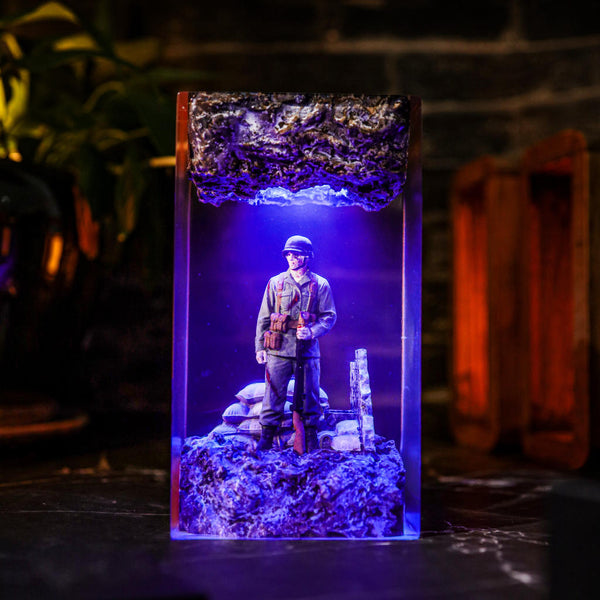 War Soldier Epoxy Lamp